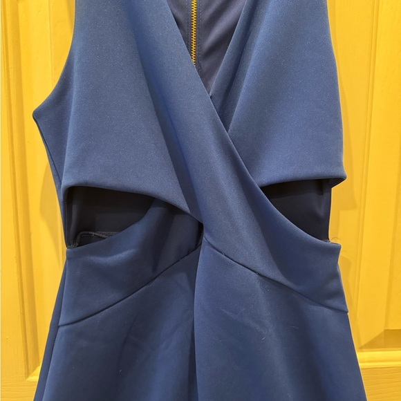 Express Blue Dress With Side Cut Outs - Size 0 - Picture 6 of 7